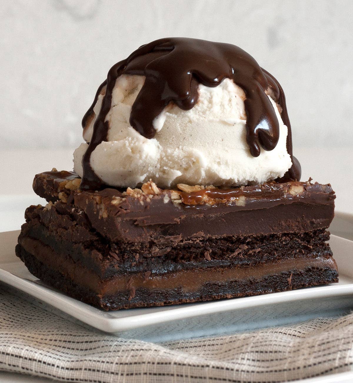Paradigm Foodworks 'Haute Fudge' Deep Dark Chocolate, Oregon
