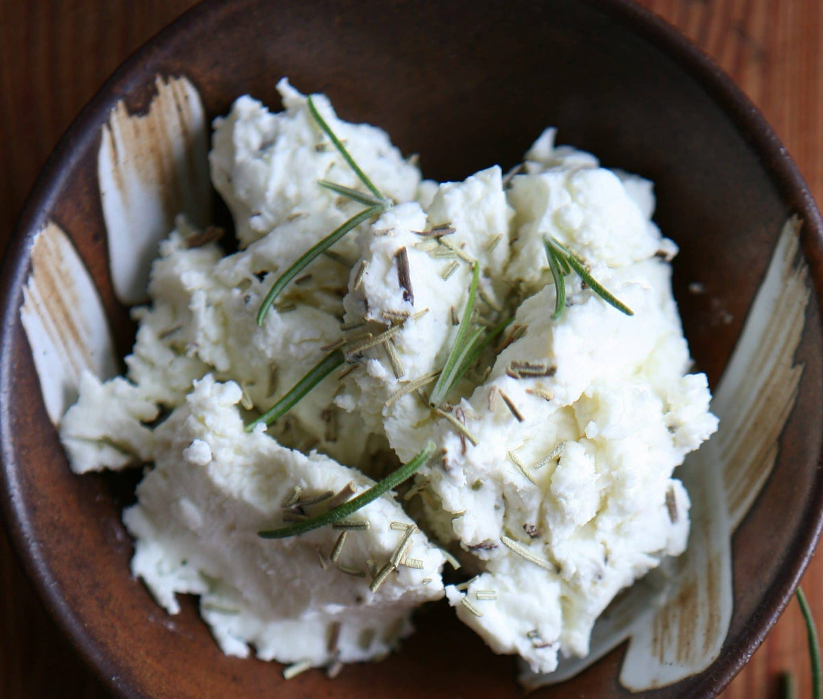 Green Dirt Farm - Fresh Spreadable Sheep's Milk Cheese - Rosemary 16 oz